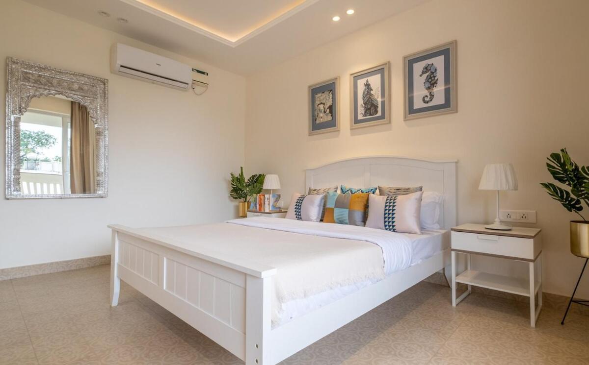 2 Bedrooms Designer Apartment Pool View S2 Siolim Exterior photo